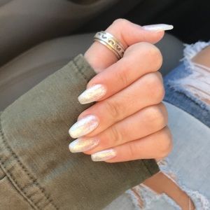 Meet your Posher, Claire